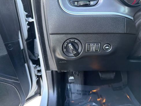 Used 2022 Dodge Charger GT w/ Blacktop Package image 18