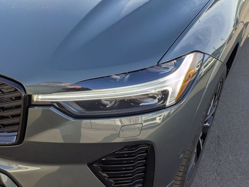 New 2026 Volvo XC60 B5 Plus w/ Climate Package image 10