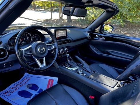 Used 2018 MAZDA MX-5 Miata Grand Touring image 25