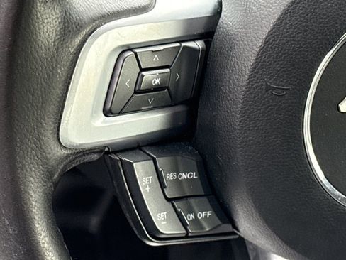 Used 2016 Ford Mustang V6 image 29
