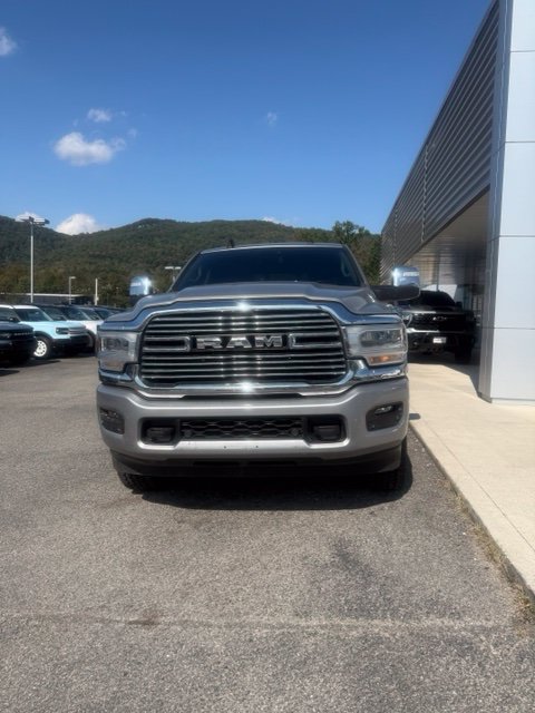 Used 2023 RAM 2500 Laramie AWD/4WD image 3