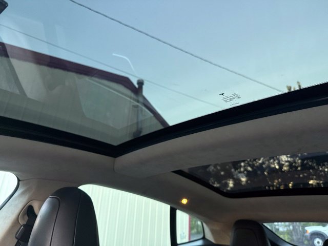 Used 2015 Tesla Model S 85D AWD/4WD image 33