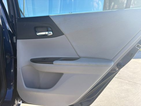 Used 2014 Honda Accord LX image 35
