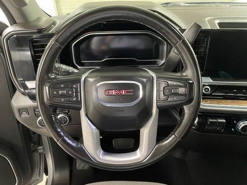 Used 2024 GMC Sierra 1500 Elevation w/ X31 Off-Road Package AWD/4WD image 14