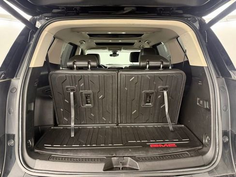Used 2022 GMC Acadia Denali w/ Black Diamond Edition image 36