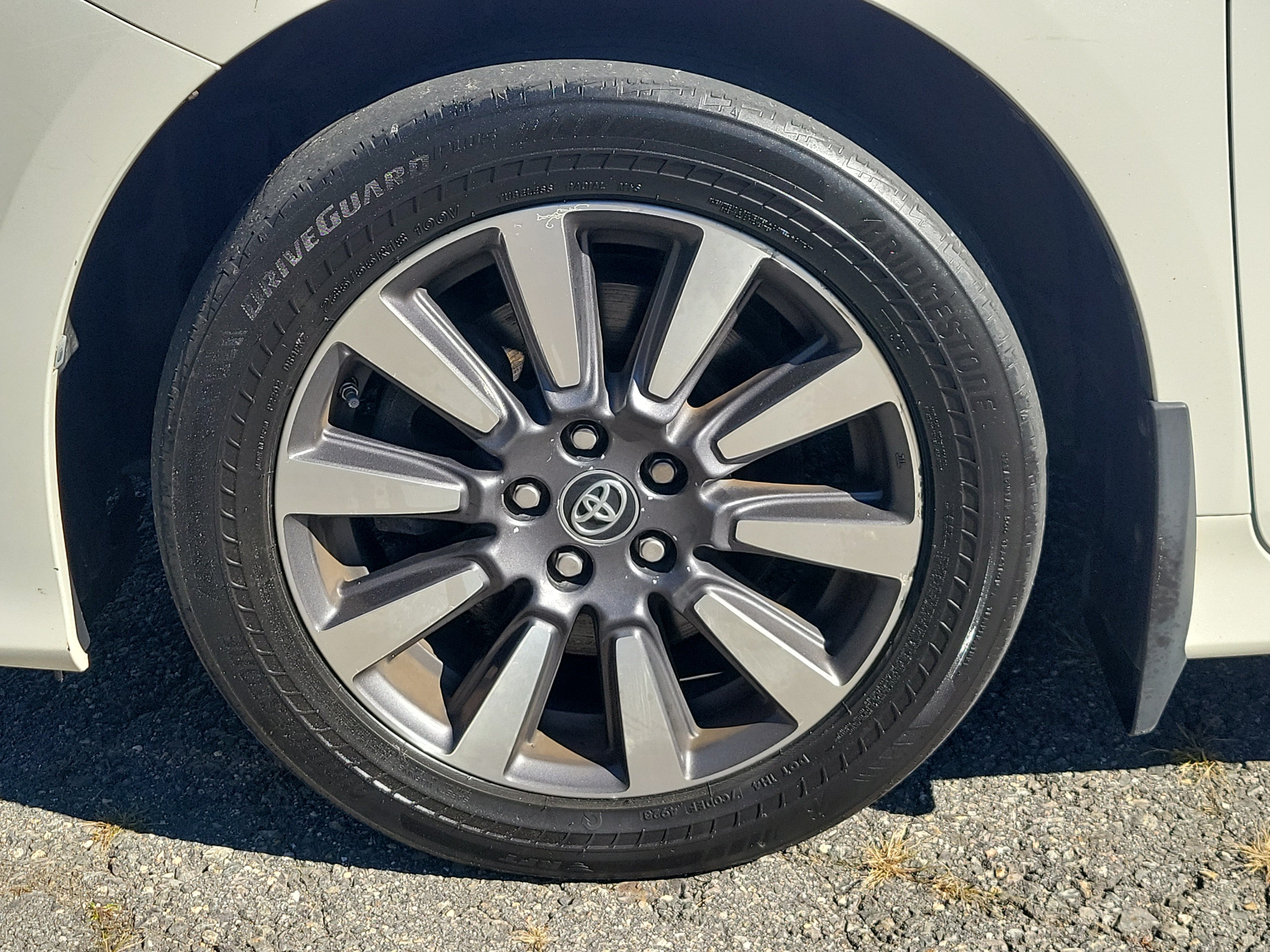 Used 2019 Toyota Sienna XLE Premium w/ Carpet Mat Package AWD/4WD image 12