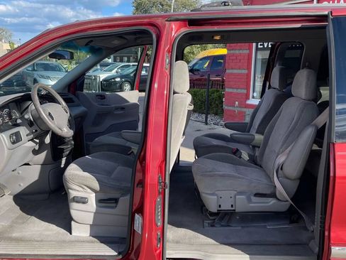 Used 2000 Ford Windstar SE image 17