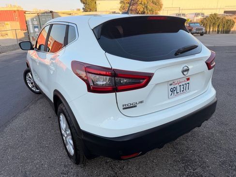 Used 2020 Nissan Rogue Sport S w/ Appearance Package FWD image 11