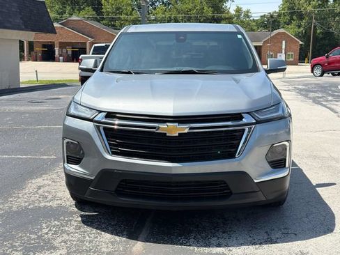 Used 2023 Chevrolet Traverse LS w/ Safety Package FWD image 8