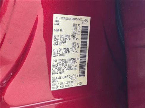 Used 2017 Nissan Titan SV AWD/4WD image 25