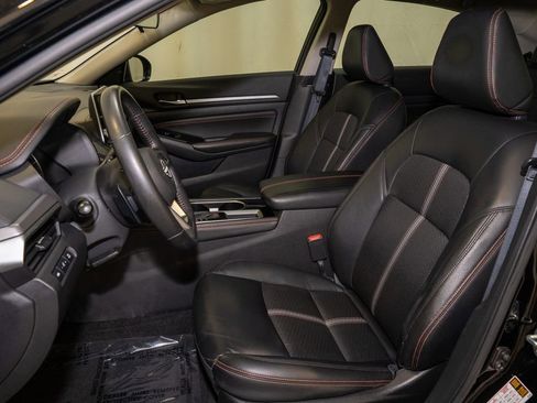 Used 2023 Nissan Altima 2.5 SR image 10