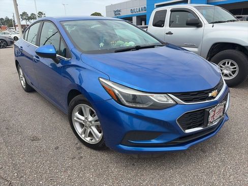 Used 2016 Chevrolet Cruze LT w/ Convenience Package FWD image 2
