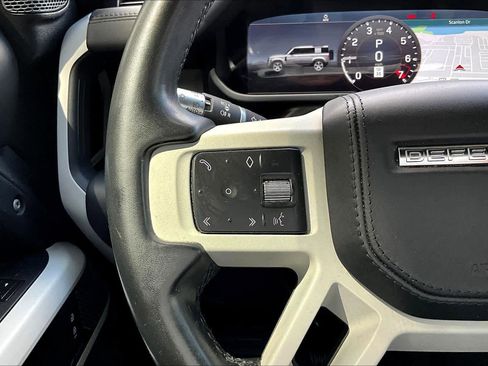Used 2022 Land Rover Defender 110 X-Dynamic HSE image 21