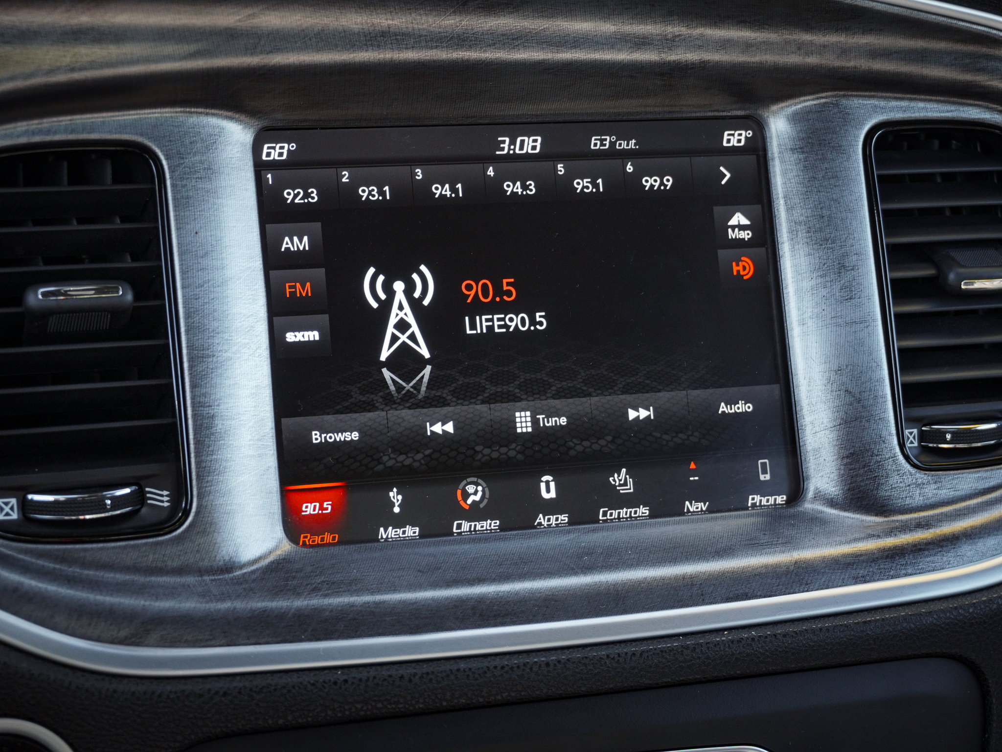 Used 2018 Dodge Charger R/T RWD image 24