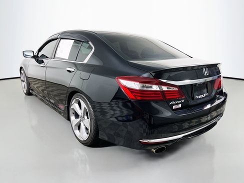 Used 2016 Honda Accord Sport image 8