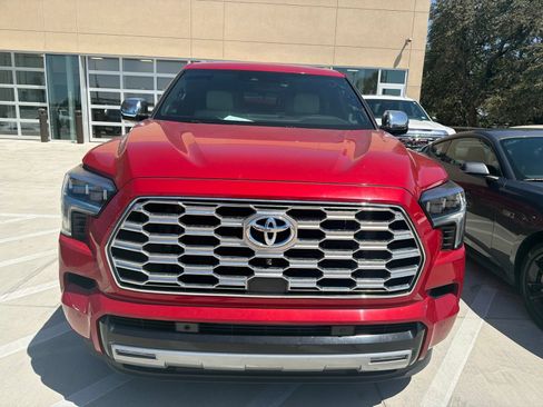 Used 2023 Toyota Sequoia Capstone AWD/4WD image 2