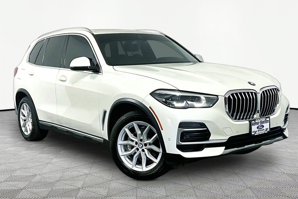 Used 2022 BMW X5 xDrive40i w/ Premium Package AWD/4WD image 1
