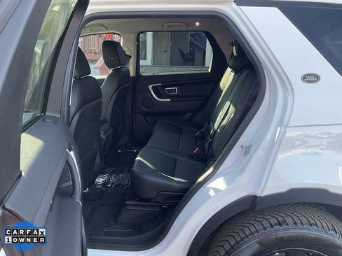 Used 2019 Land Rover Discovery Sport SE image 7