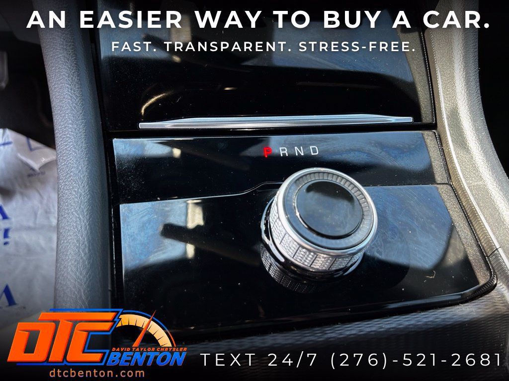 Used 2025 Jeep Grand Cherokee Altitude AWD/4WD image 23
