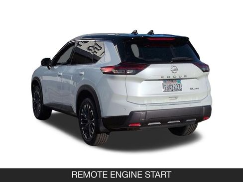 Certified 2025 Nissan Rogue SL w/ Tech Package AWD/4WD image 7