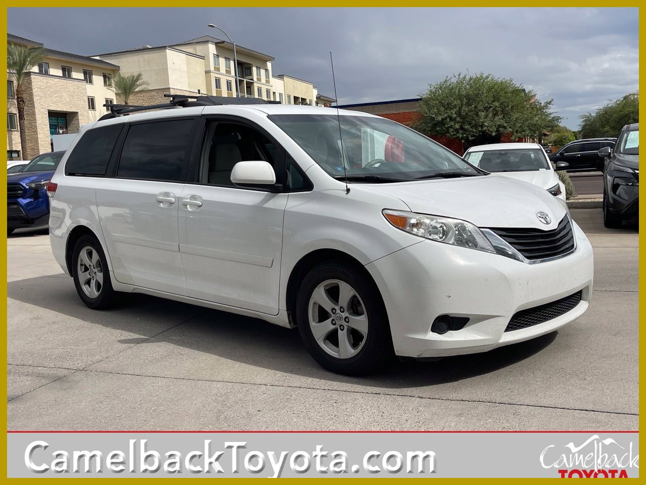 Used 2014 Toyota Sienna LE FWD image 1