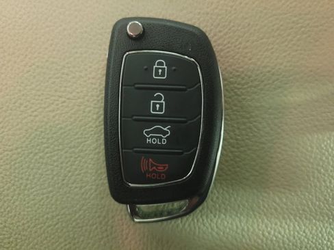 Used 2015 Hyundai Sonata SE w/ Option Group 09 FWD image 32