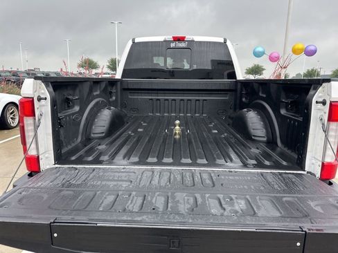 Used 2019 Ford F250 Lariat w/ Lariat Ultimate Package AWD/4WD image 10
