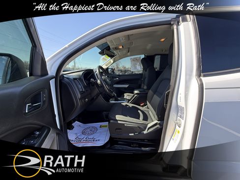 Used 2022 Chevrolet Colorado LT w/ Fleet Safety Package image 12