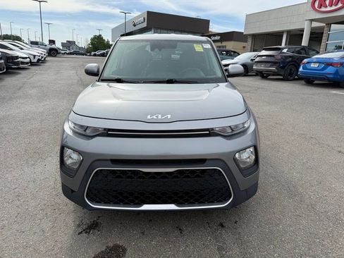 Certified 2022 Kia Soul LX w/ Technology Package FWD image 2