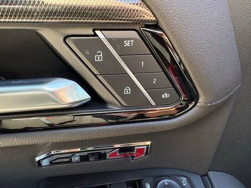 New 2026 GMC Sierra 1500 AT4 w/ AT4 Premium Package AWD/4WD image 9