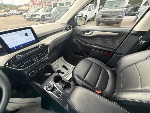 Used 2022 Ford Escape SEL w/ Technology Package AWD/4WD image 23