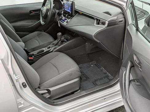 Used 2022 Toyota Corolla LE image 15