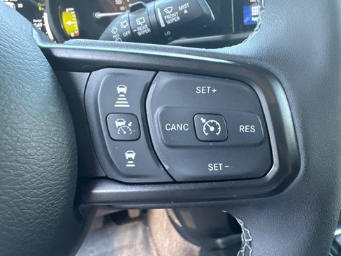Used 2025 Jeep Wrangler Unlimited Sport S 4xe AWD/4WD image 32