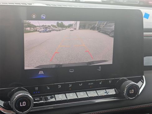 Certified 2025 Chevrolet Colorado Z71 w/ Z71 Convenience Package 2 image 24