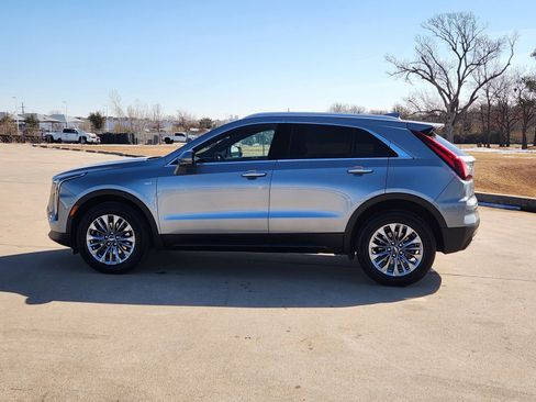 Certified 2025 Cadillac XT4 Premium Luxury image 3