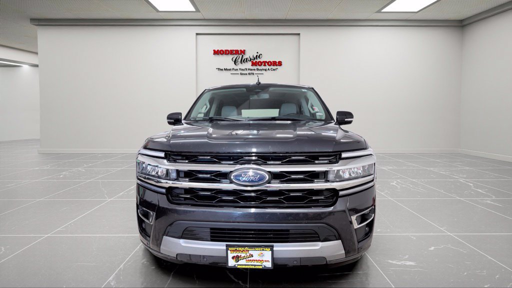 Used 2024 Ford Expedition Max Limited AWD/4WD image 2