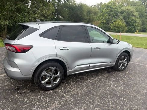Used 2023 Ford Escape ST-Line AWD/4WD image 10