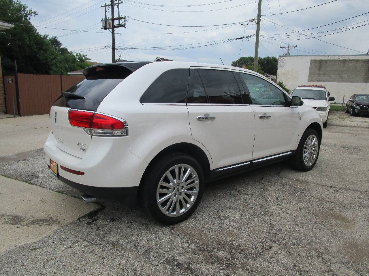 Used 2015 Lincoln MKX AWD w/ Equipment Group 102A image 3
