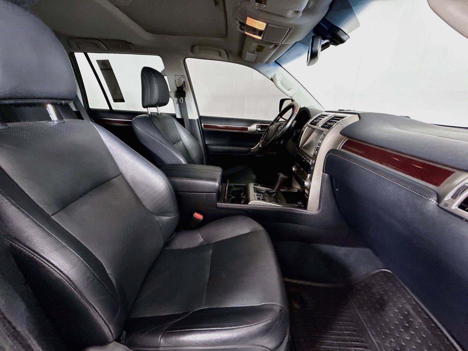 Used 2019 Lexus GX 460 Premium AWD/4WD image 43