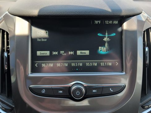 Used 2017 Chevrolet Cruze LT FWD image 13