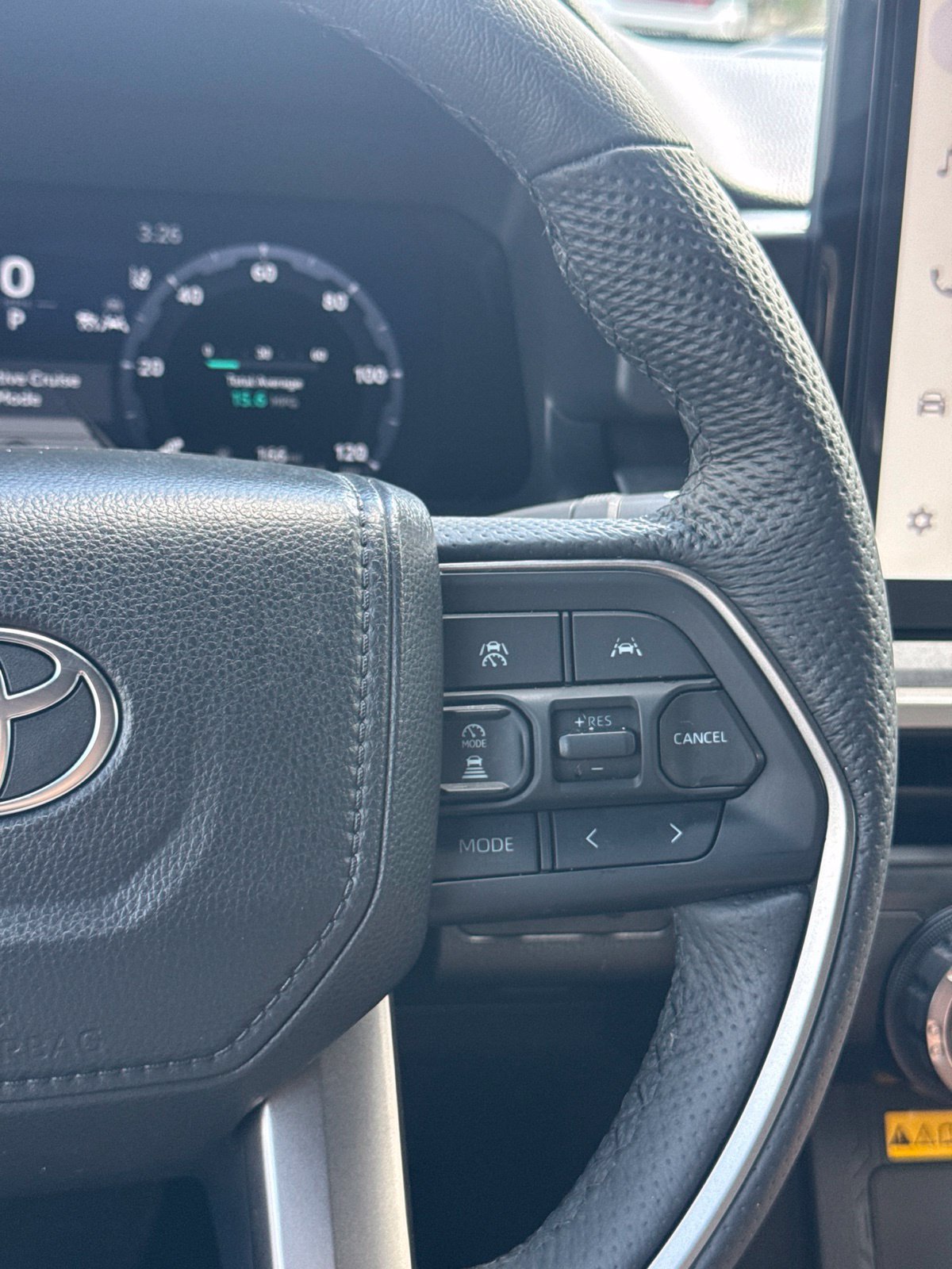 Used 2025 Toyota Tacoma 4x4 Double Cab Hybrid image 26