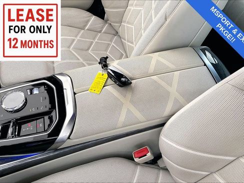 Used 2023 BMW 760i xDrive w/ Executive Package image 14