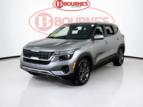 Used 2023 Kia Seltos LX AWD/4WD image 5