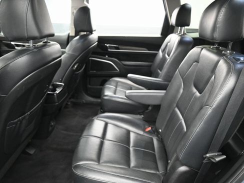 Used 2022 Kia Telluride SX image 28