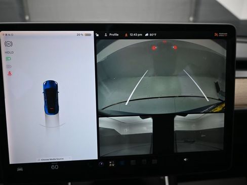 Used 2021 Tesla Model Y 2WD image 10
