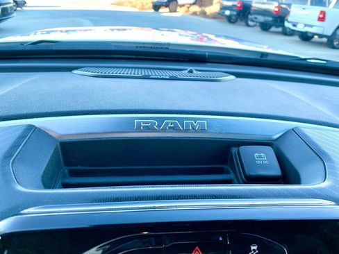 Used 2025 RAM 2500 Big Horn image 41