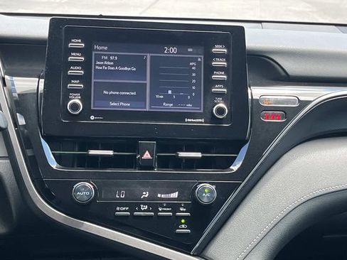 Used 2021 Toyota Camry SE FWD image 17