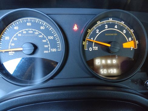 Used 2014 Jeep Patriot Sport image 23