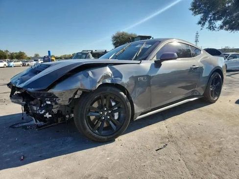 Used 2025 Ford Mustang GT image 4