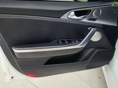 Used 2020 Kia Stinger GT2 AWD/4WD image 35